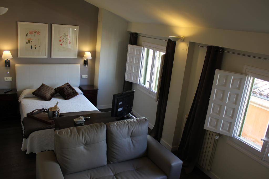 Hotel Leonor De Aquitania Cuenca  Pokoj fotografie